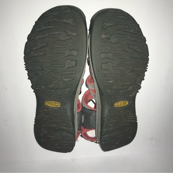 Keen Women’s Waterproof Sandals - Picture 7 of 9